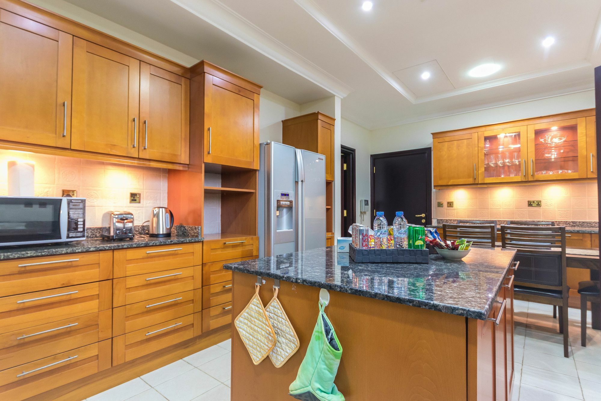 Yanjoon Holiday Homes - Palm Jumeirah Frond A Villas Dubai Dış mekan fotoğraf